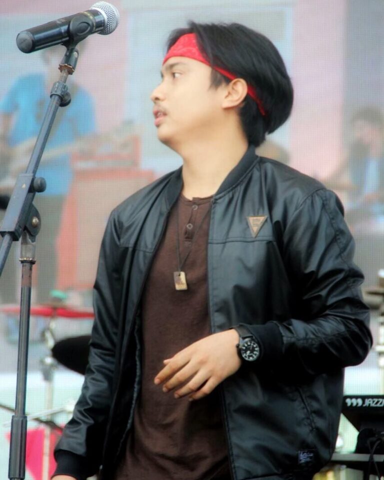Christian Kartono Musisi Multitalenta yang Mengguncang Industri Musik Indonesia dengan Karya-karya Inspiratif