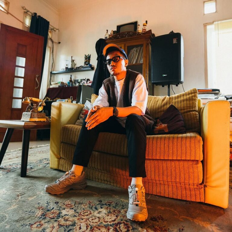KENNY GABRIEL Mempersembahkan Album Mini GAME FOR TWO yang Siap Menggugah Emosi Penggemar Musik