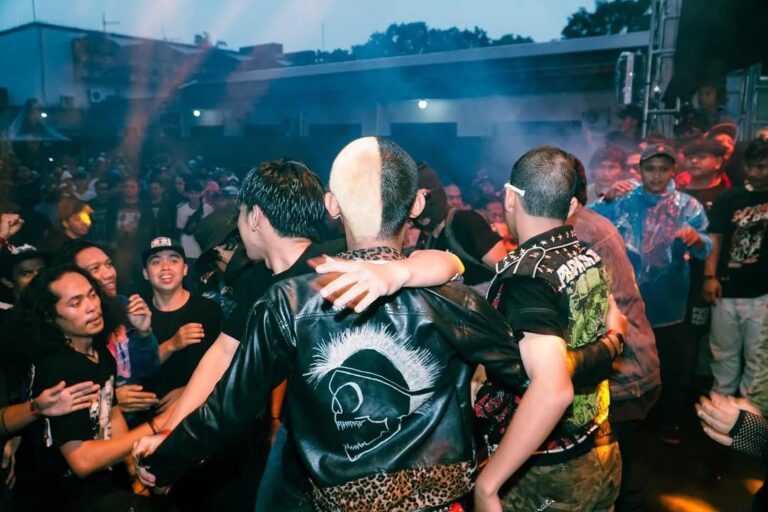 Sukatani Hadir dengan Single Terbaru Tumbal Proyek yang Menggugah Kesadaran Sosial dan Musik Berkualitas Tinggi