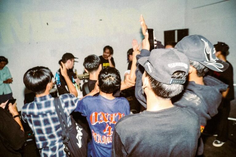 MEANS Hadir dengan Single Terbaru Same Past Menghidupkan Kembali Semangat Pop Punk dari Tegal